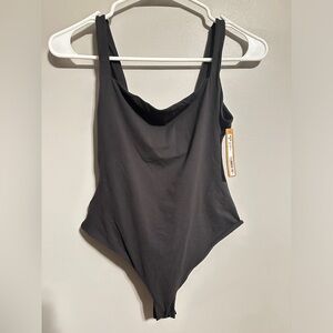 Skims Fits Everyone Square Neck Bodysuit Medium